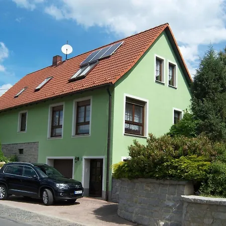 Apartment Geraeumige Mit Terrasse, In Guenstiger Zentraler Lage In Der Oberlausitz, Idealer Ausgangspunkt Fuer Vielerlei Ausfluege In Umgebung Crostwitz