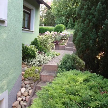 Geraeumige Mit Terrasse, In Guenstiger Zentraler Lage In Der Oberlausitz, Idealer Ausgangspunkt Fuer Vielerlei Ausfluege In Umgebung * Crostwitz